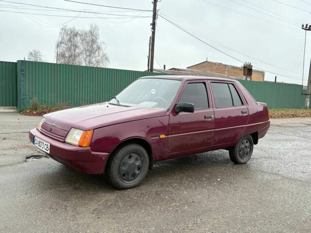 Красный ЗАЗ 1103 Славута, объемом двигателя 1.2 л и пробегом 89 тыс. км за 1100 $, фото 1 на Automoto.ua