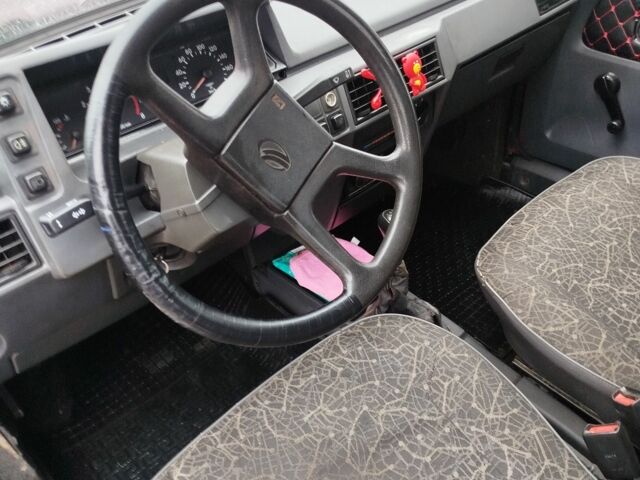 Червоний ЗАЗ 1103 Славута, об'ємом двигуна 0 л та пробігом 145 тис. км за 1100 $, фото 5 на Automoto.ua