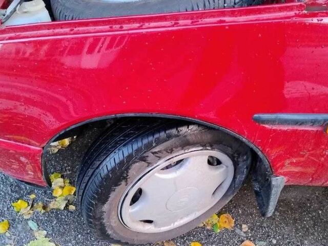 Красный ЗАЗ 1103 Славута, объемом двигателя 1.2 л и пробегом 36 тыс. км за 1499 $, фото 4 на Automoto.ua