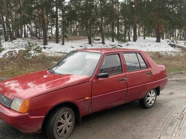 Красный ЗАЗ 1103 Славута, объемом двигателя 1.2 л и пробегом 170 тыс. км за 850 $, фото 1 на Automoto.ua