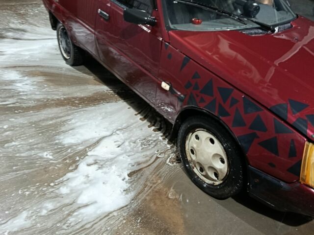 Червоний ЗАЗ 1103 Славута, об'ємом двигуна 1.2 л та пробігом 172 тис. км за 750 $, фото 2 на Automoto.ua