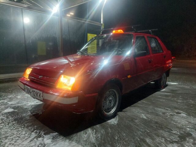 Красный ЗАЗ 1103 Славута, объемом двигателя 0 л и пробегом 828 тыс. км за 830 $, фото 2 на Automoto.ua