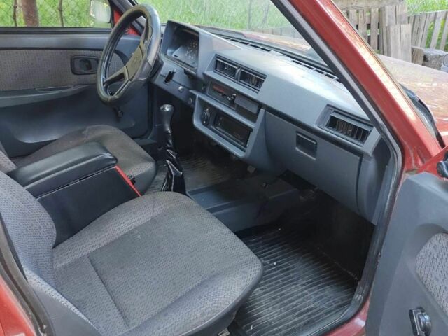 Красный ЗАЗ 1103 Славута, объемом двигателя 1.2 л и пробегом 121 тыс. км за 955 $, фото 7 на Automoto.ua