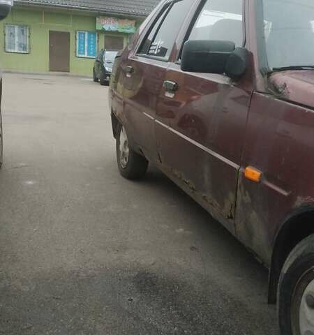 Красный ЗАЗ 1103 Славута, объемом двигателя 1.2 л и пробегом 181 тыс. км за 1250 $, фото 2 на Automoto.ua