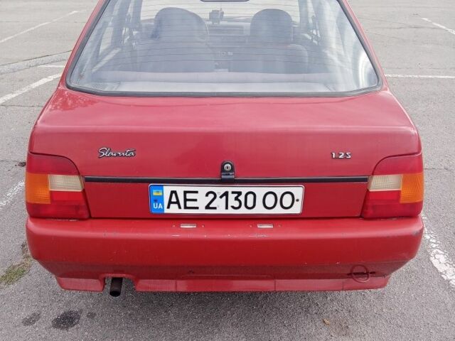 Красный ЗАЗ 1103 Славута, объемом двигателя 1.2 л и пробегом 200 тыс. км за 1000 $, фото 1 на Automoto.ua