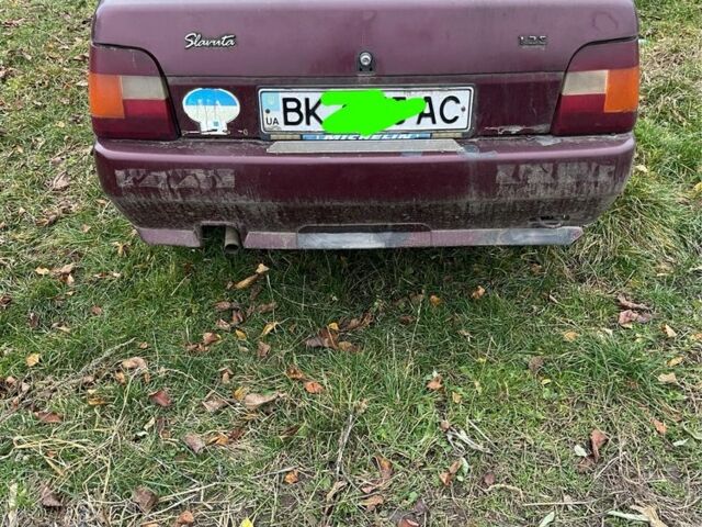 Красный ЗАЗ 1103 Славута, объемом двигателя 1.2 л и пробегом 400 тыс. км за 500 $, фото 1 на Automoto.ua