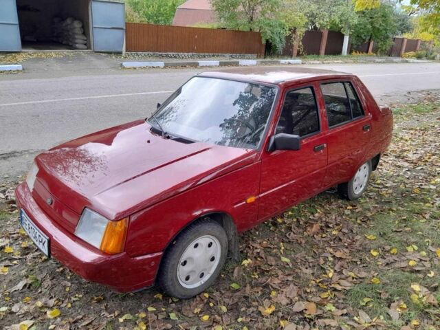 Красный ЗАЗ 1103 Славута, объемом двигателя 1.3 л и пробегом 3 тыс. км за 2100 $, фото 2 на Automoto.ua