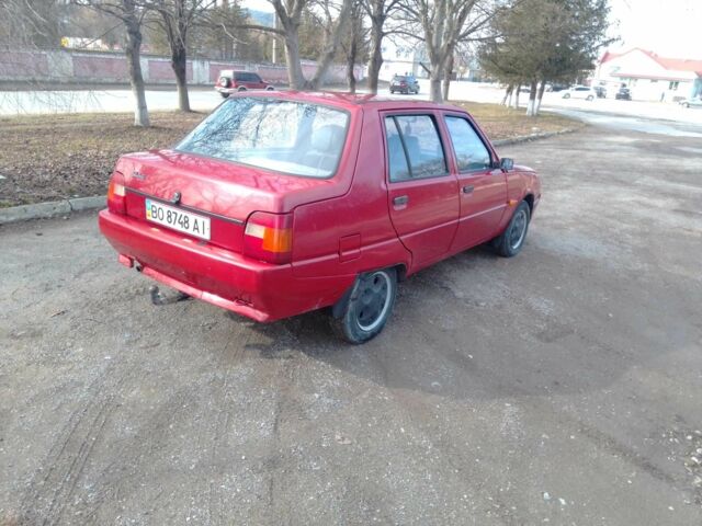 Красный ЗАЗ 1103 Славута, объемом двигателя 1.1 л и пробегом 37 тыс. км за 1500 $, фото 13 на Automoto.ua