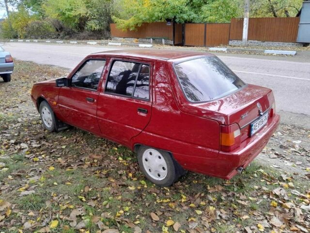 Красный ЗАЗ 1103 Славута, объемом двигателя 1.3 л и пробегом 3 тыс. км за 2100 $, фото 1 на Automoto.ua