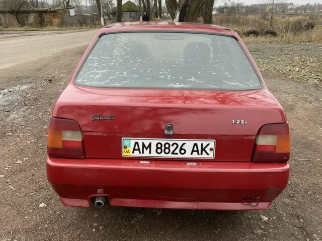 Червоний ЗАЗ 1103 Славута, об'ємом двигуна 1.2 л та пробігом 200 тис. км за 670 $, фото 3 на Automoto.ua