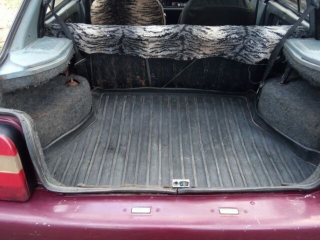 Красный ЗАЗ 1103 Славута, объемом двигателя 1.2 л и пробегом 92 тыс. км за 856 $, фото 6 на Automoto.ua