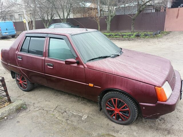 Червоний ЗАЗ 1103 Славута, об'ємом двигуна 1.2 л та пробігом 64 тис. км за 1396 $, фото 5 на Automoto.ua