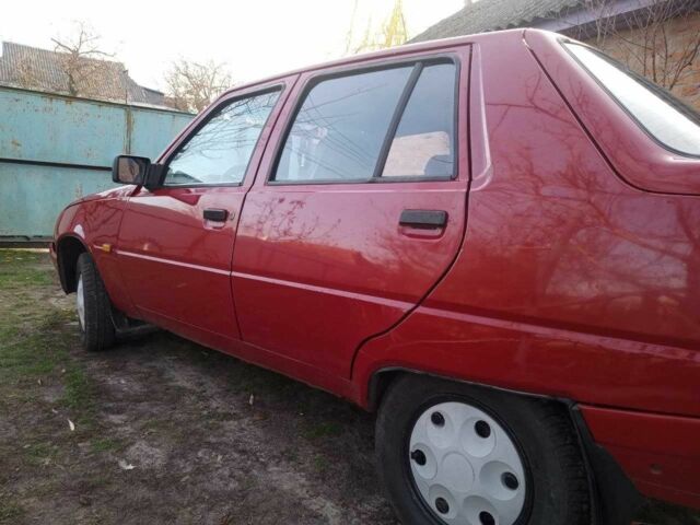 Красный ЗАЗ 1103 Славута, объемом двигателя 1.2 л и пробегом 3 тыс. км за 1150 $, фото 3 на Automoto.ua