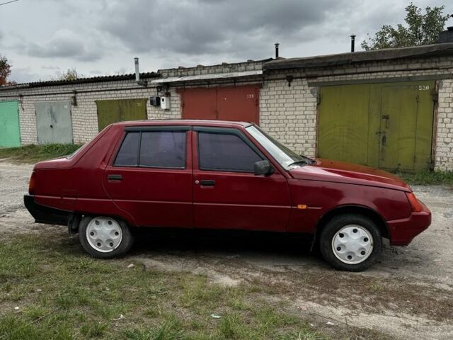 Червоний ЗАЗ 1103 Славута, об'ємом двигуна 1.2 л та пробігом 190 тис. км за 604 $, фото 2 на Automoto.ua