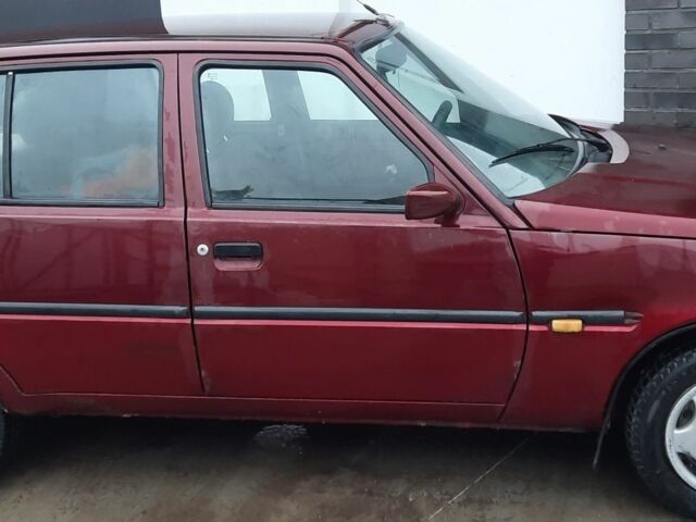 Красный ЗАЗ 1103 Славута, объемом двигателя 1.2 л и пробегом 153 тыс. км за 1550 $, фото 2 на Automoto.ua