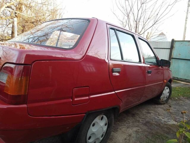 Красный ЗАЗ 1103 Славута, объемом двигателя 1.2 л и пробегом 3 тыс. км за 1150 $, фото 2 на Automoto.ua