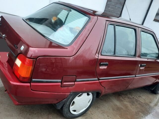 Красный ЗАЗ 1103 Славута, объемом двигателя 1.2 л и пробегом 153 тыс. км за 1550 $, фото 3 на Automoto.ua