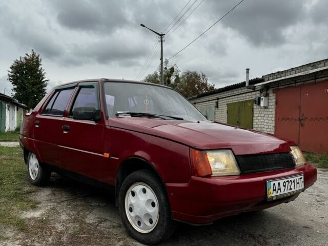 Червоний ЗАЗ 1103 Славута, об'ємом двигуна 1.2 л та пробігом 190 тис. км за 604 $, фото 1 на Automoto.ua