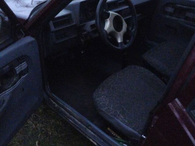 Красный ЗАЗ 1103 Славута, объемом двигателя 1.3 л и пробегом 3 тыс. км за 750 $, фото 4 на Automoto.ua