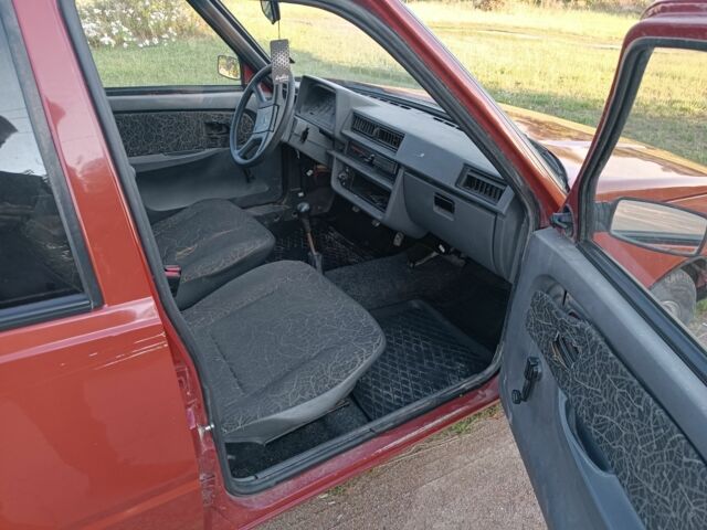 Красный ЗАЗ 1103 Славута, объемом двигателя 1.3 л и пробегом 150 тыс. км за 537 $, фото 7 на Automoto.ua