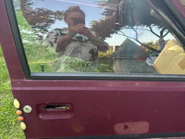 ЗАЗ 1103 Славута 1990 в Фастове на Automoto.ua Красный ЗАЗ 1103 Славута, объемом двигателя 0 л и пробегом 300 тыс. км за 360 $, фото 10 на Automoto.ua