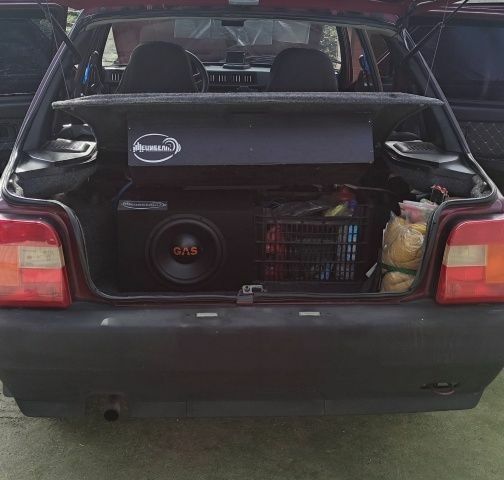 Красный ЗАЗ 1103 Славута, объемом двигателя 1.3 л и пробегом 142 тыс. км за 2000 $, фото 8 на Automoto.ua