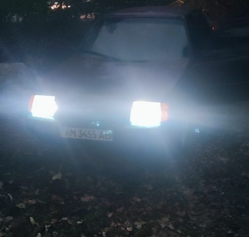 Красный ЗАЗ 1103 Славута, объемом двигателя 1.3 л и пробегом 142 тыс. км за 2000 $, фото 2 на Automoto.ua