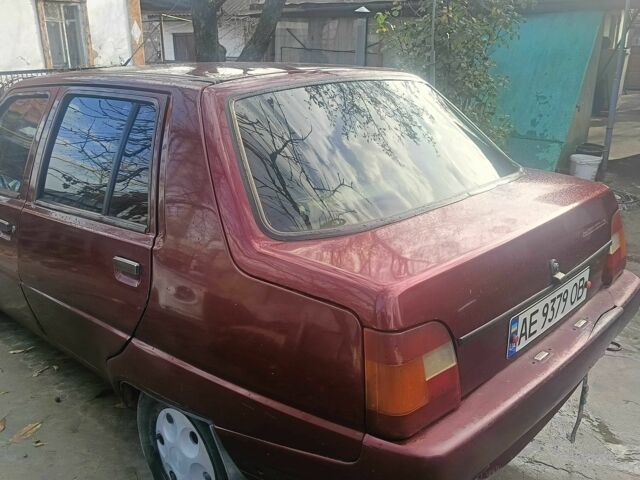 Красный ЗАЗ 1103 Славута, объемом двигателя 1.1 л и пробегом 176 тыс. км за 1100 $, фото 4 на Automoto.ua