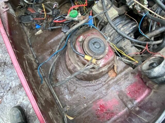 Красный ЗАЗ 1103 Славута, объемом двигателя 0 л и пробегом 100 тыс. км за 355 $, фото 3 на Automoto.ua