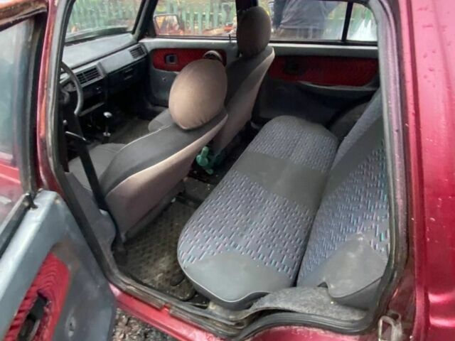 Красный ЗАЗ 1103 Славута, объемом двигателя 0 л и пробегом 100 тыс. км за 355 $, фото 5 на Automoto.ua