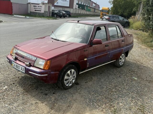Красный ЗАЗ 1103 Славута, объемом двигателя 1.1 л и пробегом 333 тыс. км за 550 $, фото 4 на Automoto.ua