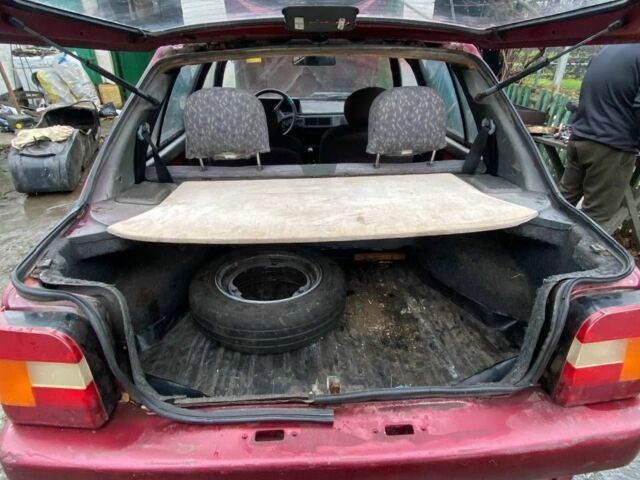 Красный ЗАЗ 1103 Славута, объемом двигателя 0 л и пробегом 100 тыс. км за 355 $, фото 2 на Automoto.ua