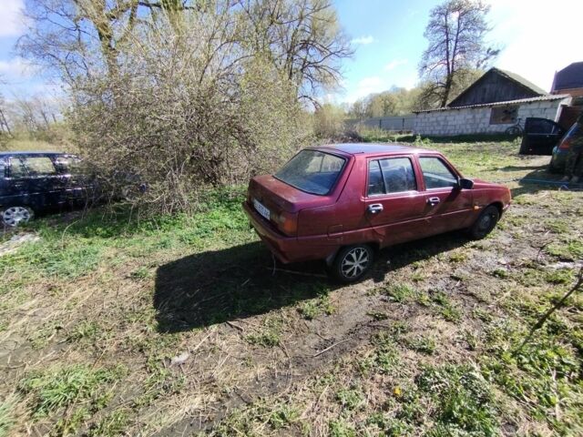 Червоний ЗАЗ 1103 Славута, об'ємом двигуна 0.12 л та пробігом 86 тис. км за 700 $, фото 1 на Automoto.ua