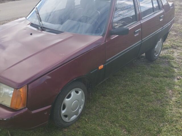 Красный ЗАЗ 1103 Славута, объемом двигателя 1 л и пробегом 111 тыс. км за 567 $, фото 6 на Automoto.ua