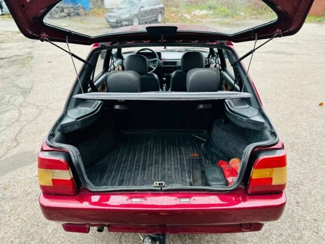 Червоний ЗАЗ 1103 Славута, об'ємом двигуна 1.2 л та пробігом 87 тис. км за 1900 $, фото 4 на Automoto.ua