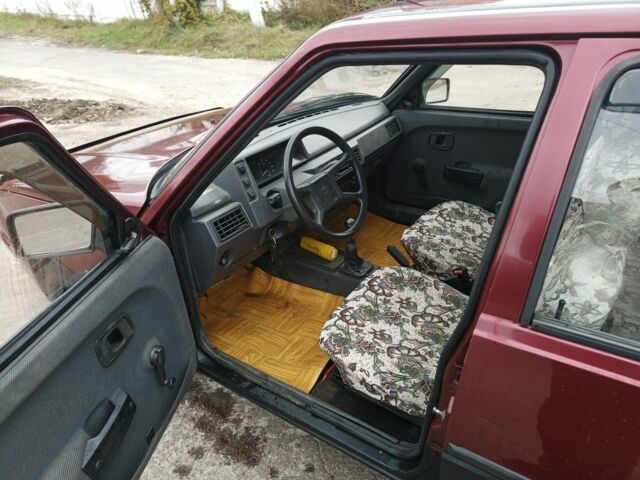 ЗАЗ 1103 Славута 2001 в Олевске на Automoto.ua Красный ЗАЗ 1103 Славута, объемом двигателя 1.2 л и пробегом 120 тыс. км за 799 $, фото 7 на Automoto.ua