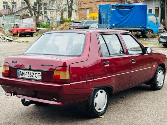 Червоний ЗАЗ 1103 Славута, об'ємом двигуна 1.2 л та пробігом 87 тис. км за 1900 $, фото 2 на Automoto.ua