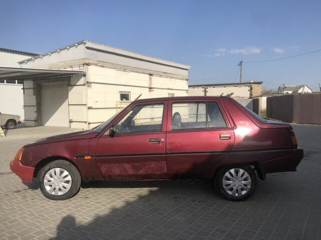 Красный ЗАЗ 1103 Славута, объемом двигателя 1.2 л и пробегом 195 тыс. км за 550 $, фото 6 на Automoto.ua
