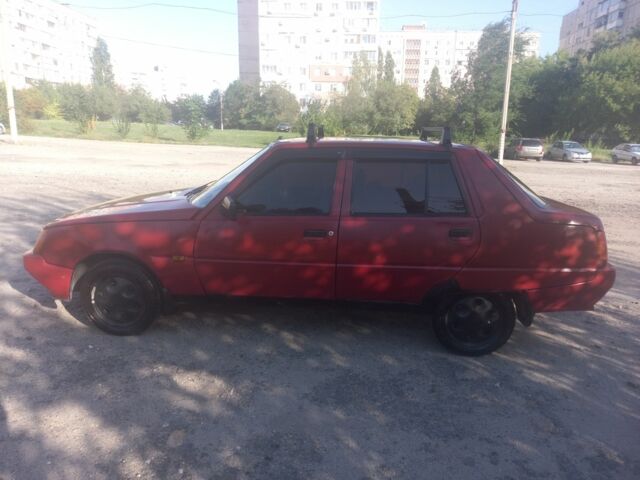 Красный ЗАЗ 1103 Славута, объемом двигателя 0.13 л и пробегом 130 тыс. км за 1400 $, фото 3 на Automoto.ua
