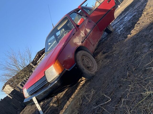 Красный ЗАЗ 1103 Славута, объемом двигателя 1.2 л и пробегом 2 тыс. км за 178 $, фото 5 на Automoto.ua