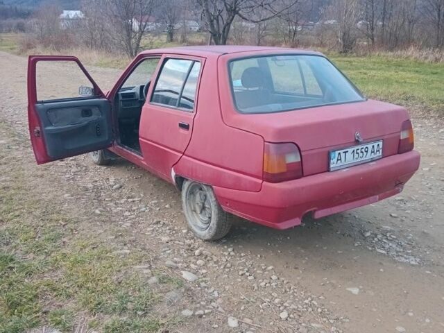 Красный ЗАЗ 1103 Славута, объемом двигателя 1.2 л и пробегом 103 тыс. км за 400 $, фото 5 на Automoto.ua