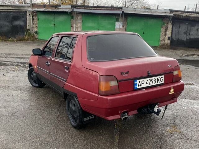 ЗАЗ 1103 Славута 2003 у Запоріжжя на Automoto.ua Червоний ЗАЗ 1103 Славута, об'ємом двигуна 1.2 л та пробігом 3 тис. км за 550 $, фото 2 на Automoto.ua