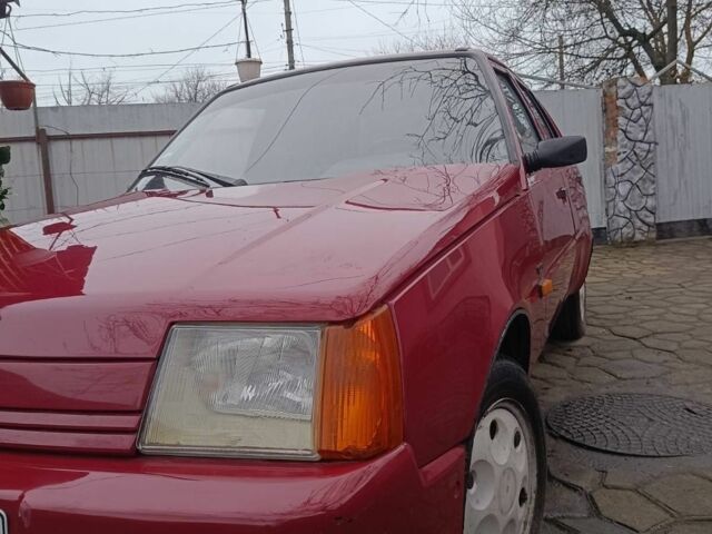 Червоний ЗАЗ 1103 Славута, об'ємом двигуна 1 л та пробігом 84 тис. км за 1500 $, фото 3 на Automoto.ua