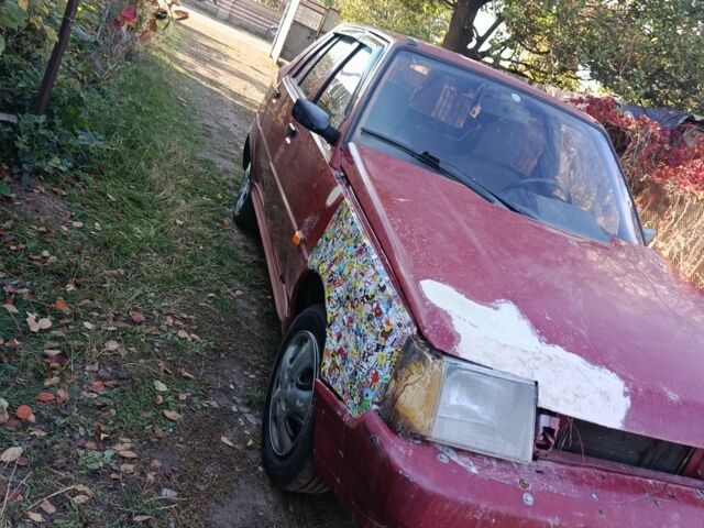 Красный ЗАЗ 1103 Славута, объемом двигателя 1.2 л и пробегом 140 тыс. км за 264 $, фото 6 на Automoto.ua