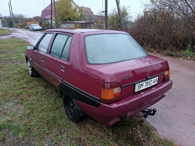 Красный ЗАЗ 1103 Славута, объемом двигателя 0 л и пробегом 350 тыс. км за 576 $, фото 2 на Automoto.ua