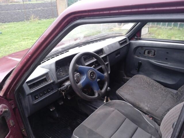 Красный ЗАЗ 1103 Славута, объемом двигателя 1 л и пробегом 60 тыс. км за 355 $, фото 3 на Automoto.ua