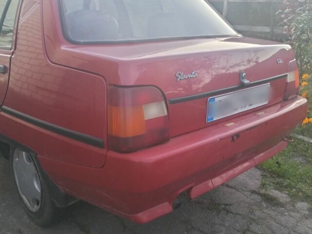 Красный ЗАЗ 1103 Славута, объемом двигателя 0 л и пробегом 160 тыс. км за 700 $, фото 1 на Automoto.ua