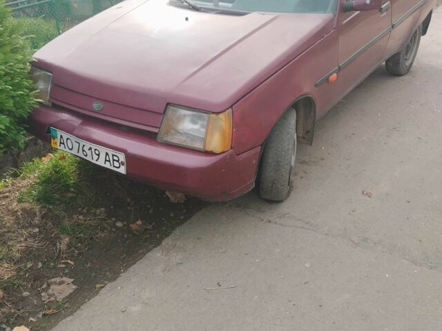 Красный ЗАЗ 1103 Славута, объемом двигателя 1.2 л и пробегом 200 тыс. км за 502 $, фото 2 на Automoto.ua