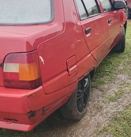 Красный ЗАЗ 1103 Славута, объемом двигателя 0 л и пробегом 116 тыс. км за 597 $, фото 3 на Automoto.ua