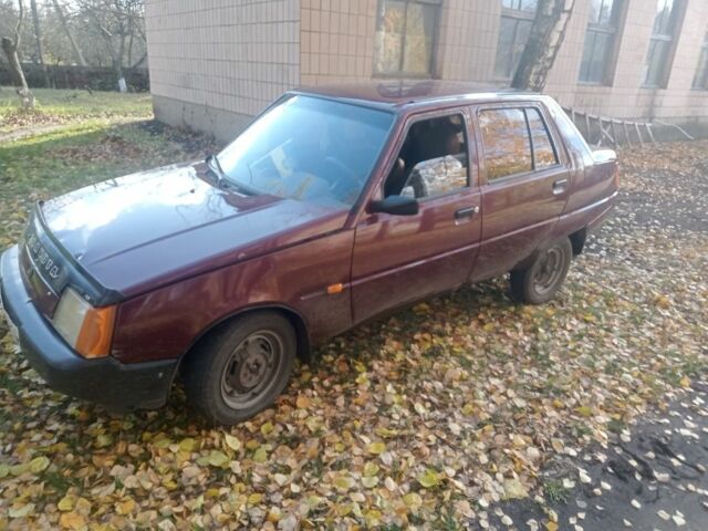 Червоний ЗАЗ 1103 Славута, об'ємом двигуна 1.2 л та пробігом 70 тис. км за 595 $, фото 2 на Automoto.ua